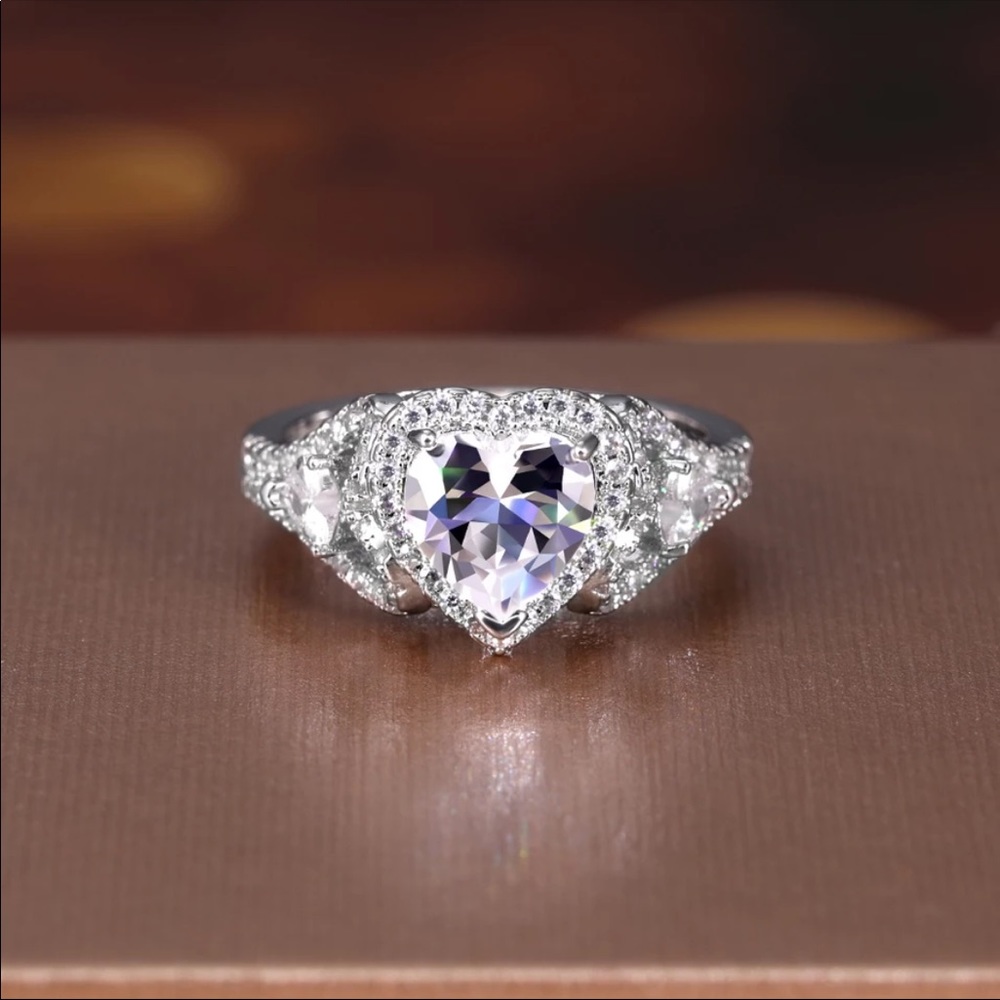 New Women’s Romantic 925 Silver Diamond Ring - Picture 6 of 6